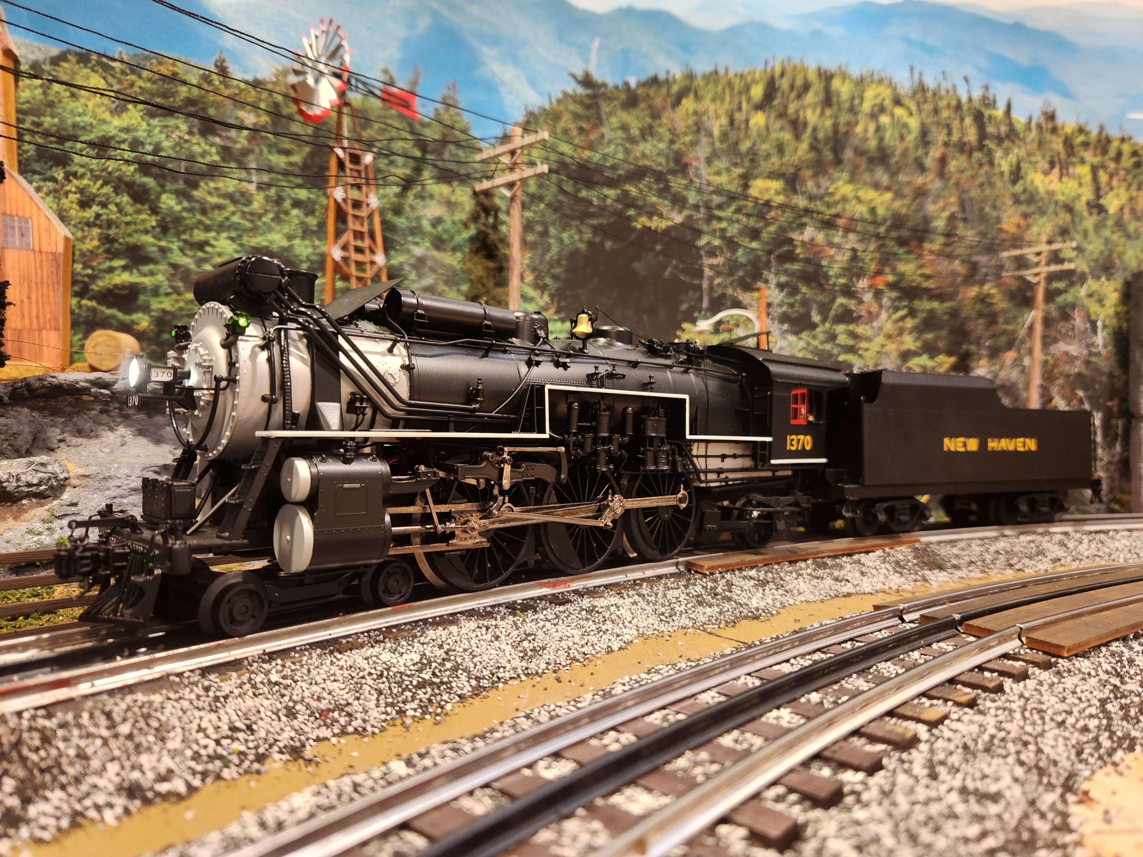 Weaver Models Scale Brass New Haven I-4 4-6-2 Pacific with TMCC