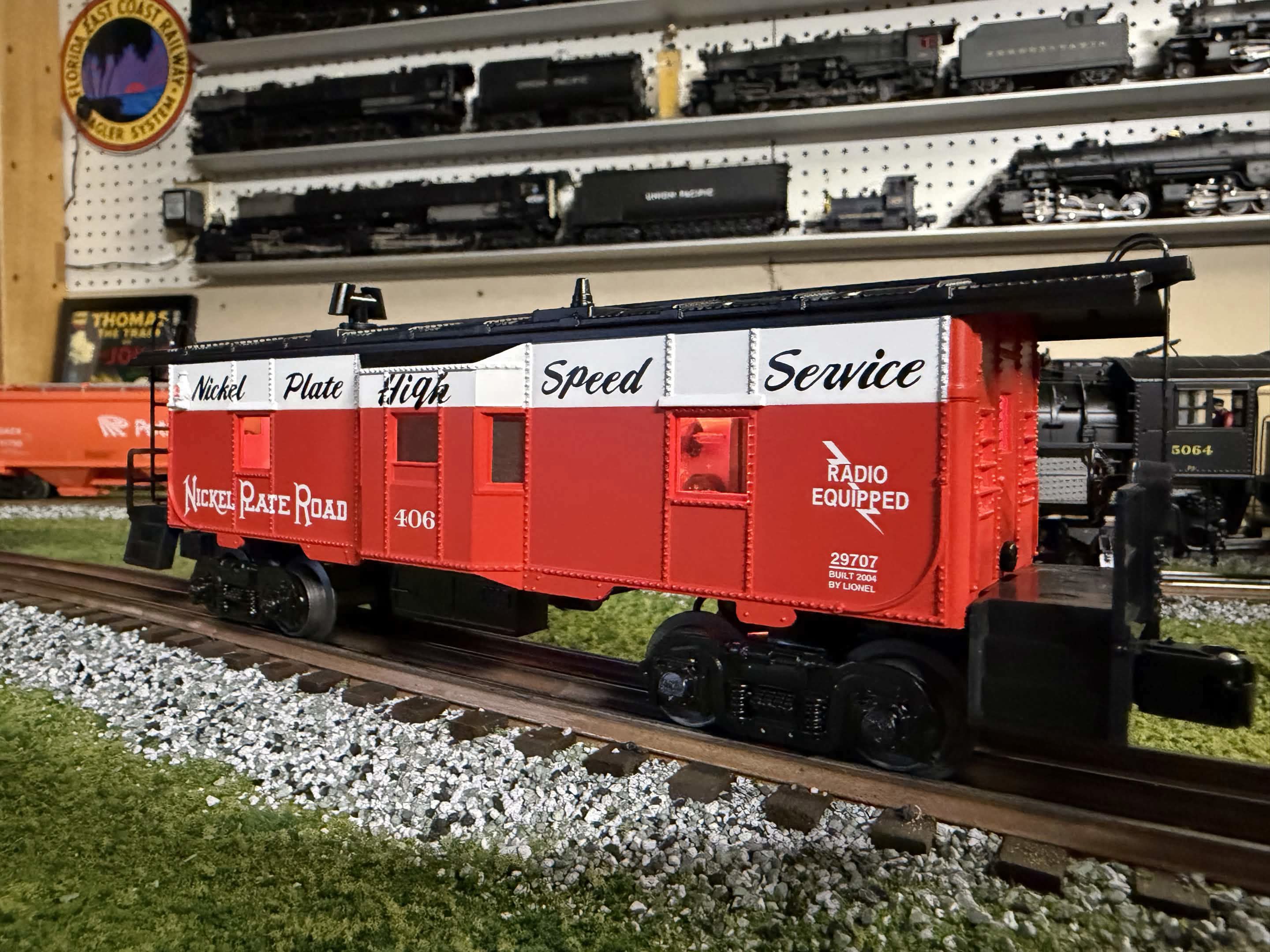 NKP Bay Window Caboose W/ Smoke