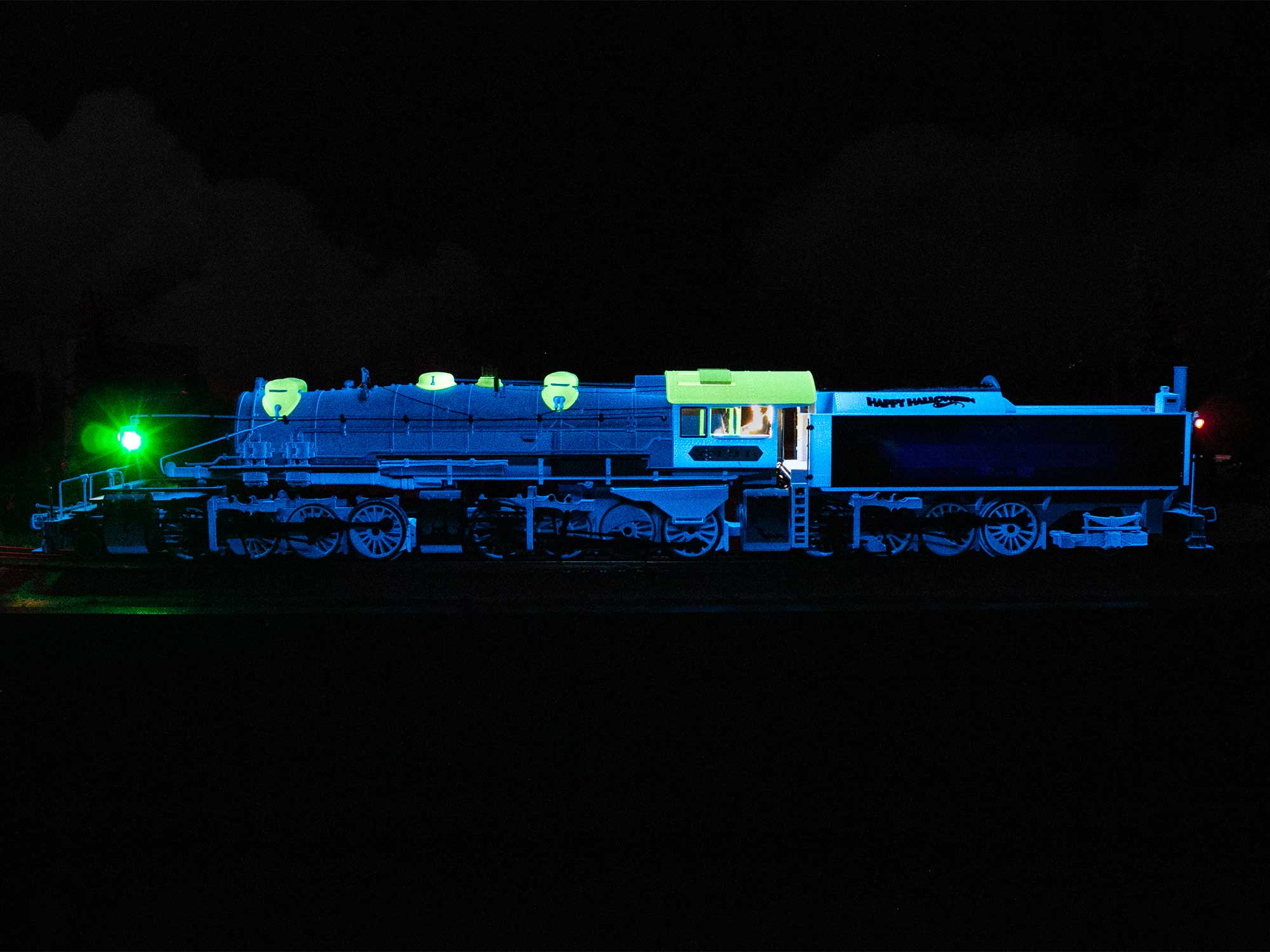 2431090-02.jpg