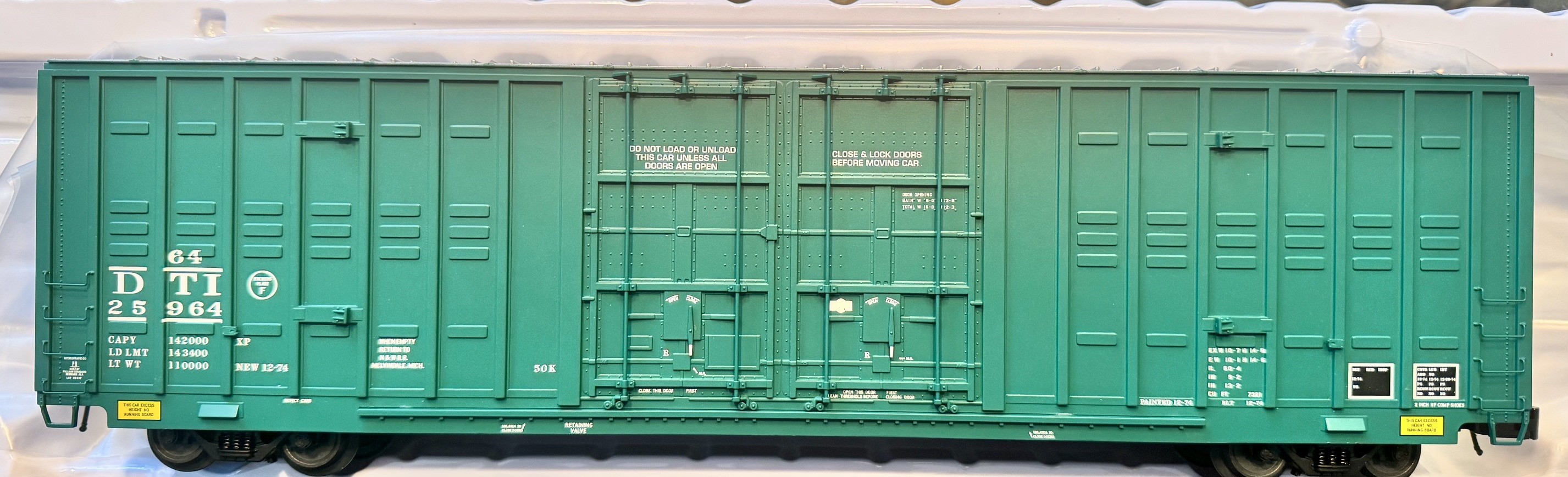 ATLAS 3002448-2 DTI BERWICK 60' Hy-Cube Boxcar1 # 25964.jpg