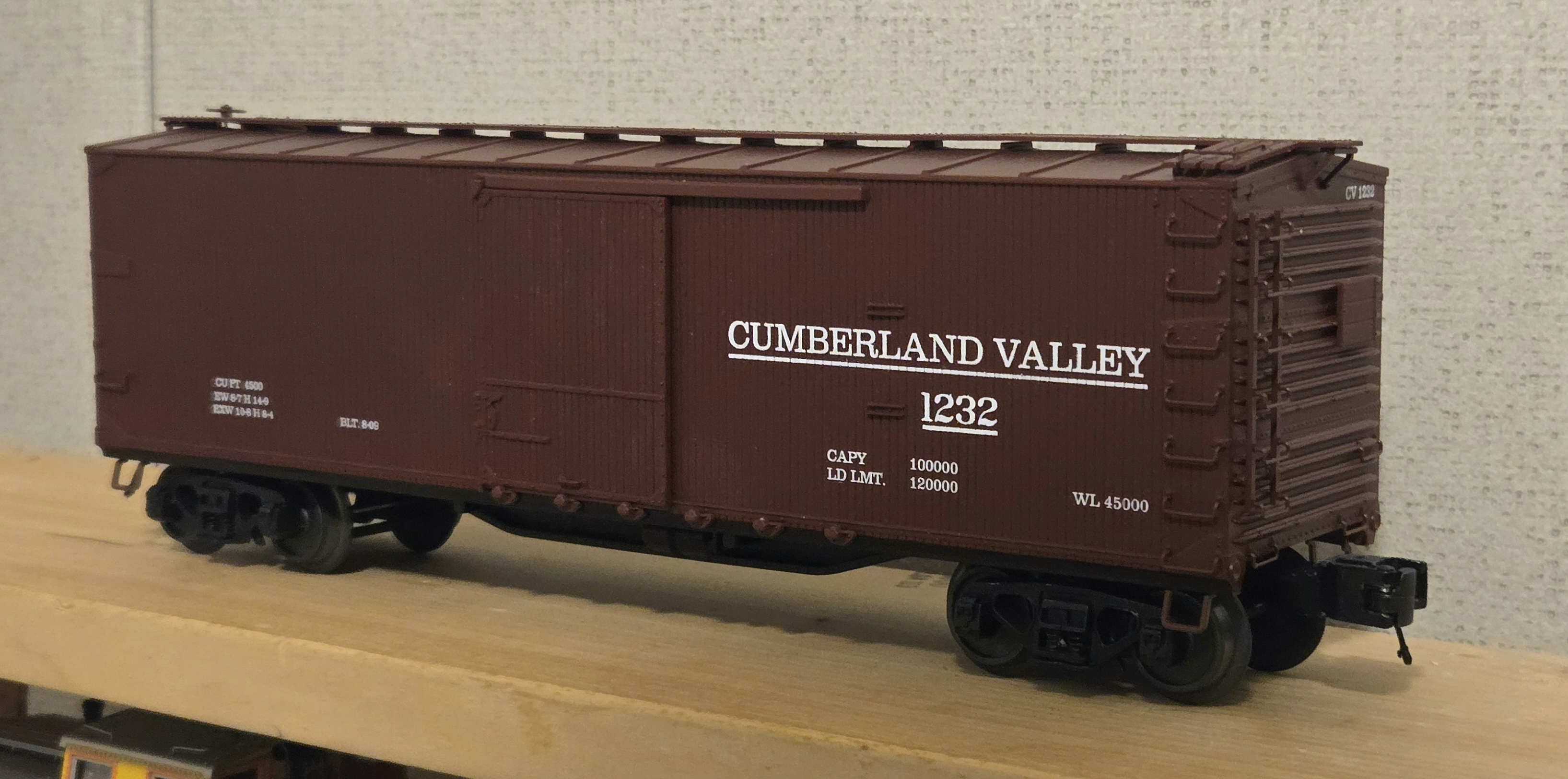 Cumberland Valley Railroad 40' USRA Double Sheathed Box Car